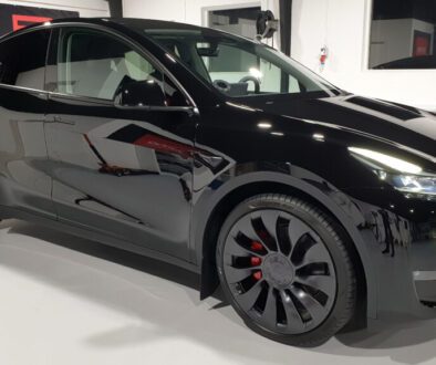 Sprit ny Tesla Y sort full front og side paneller PPF og Gtechniq keramisk coating beskyttelse