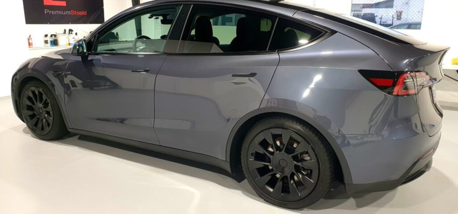 Tesla model Y polering og Gtechniq lakbeskyttelse